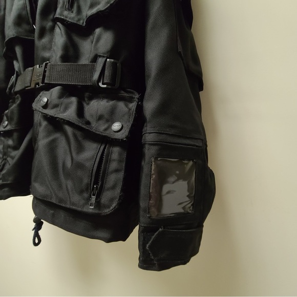 Triumph Motorcycle Vintage Triple T
Connections Checkered. Great used condition - Picture 16 of 16